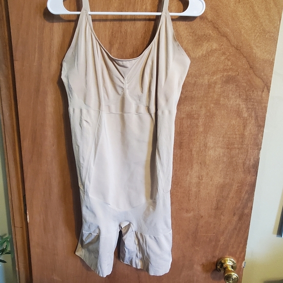 SPANX PS 1715 ON CORE SCULTSUIT BODY SUIT. MID THIGH. 3X NUDE SHAPE WEAR - Picture 2 of 10